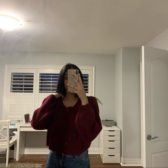 Super Comfy Knit Cropped Sweater - Picture 2 of 4